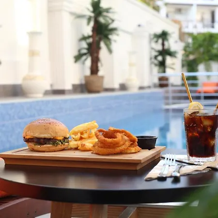 Akayda Butik (adults Only) Side