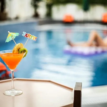 Akayda Butik (adults Only) Sidé